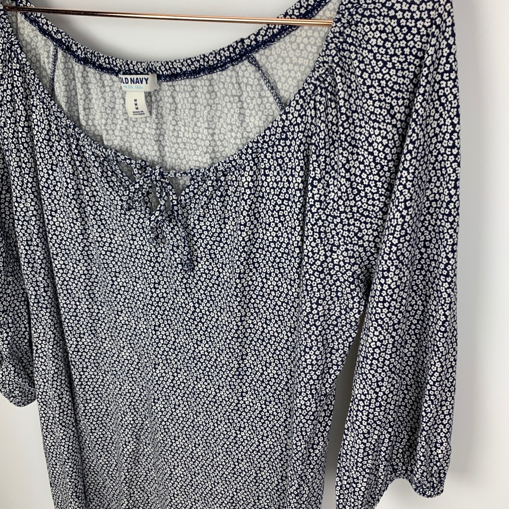 Old Navy Floral Print Blouse - Picture 2 of 6